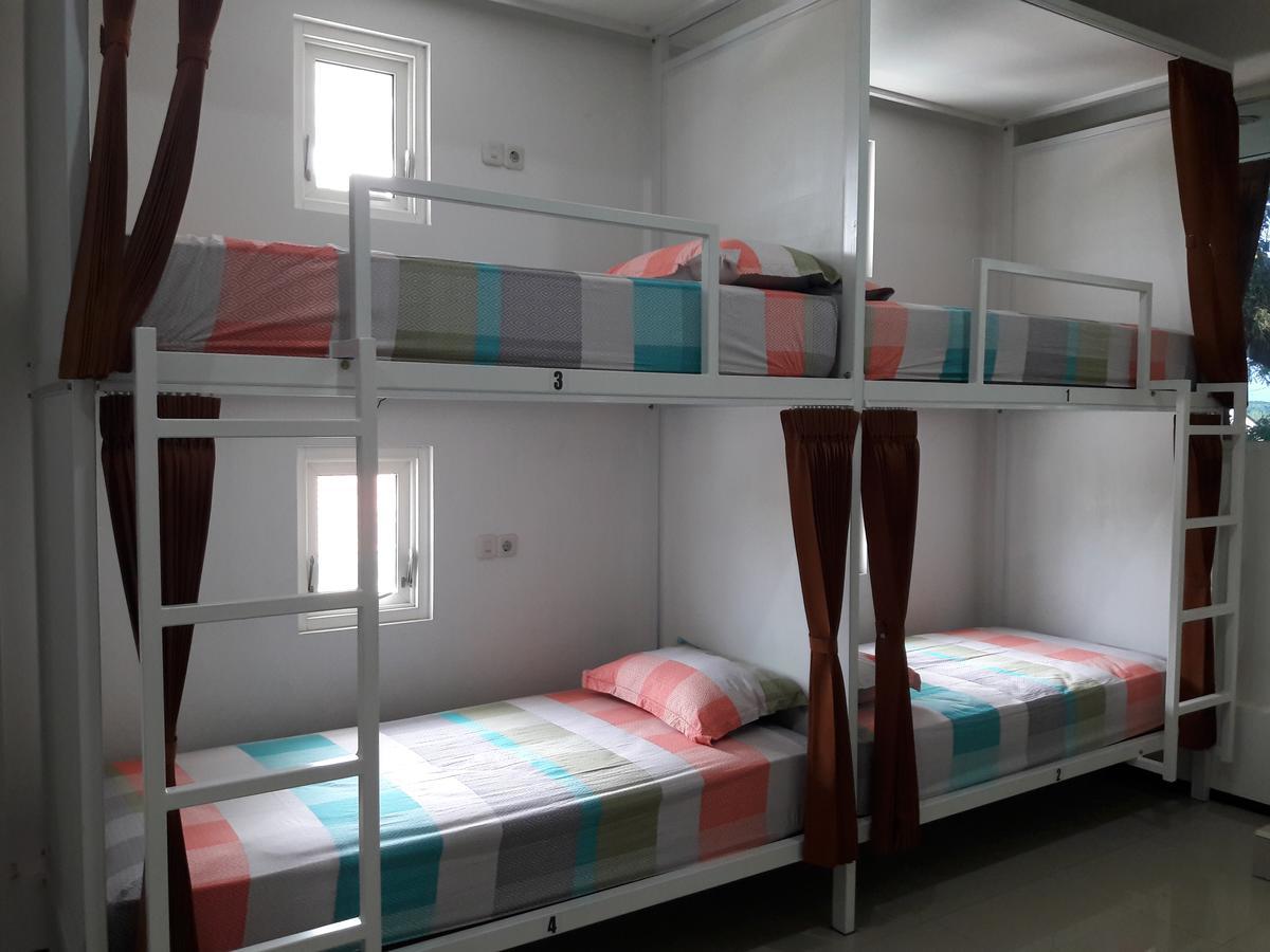 Huize Jon Hostel Malang Zewnętrze zdjęcie