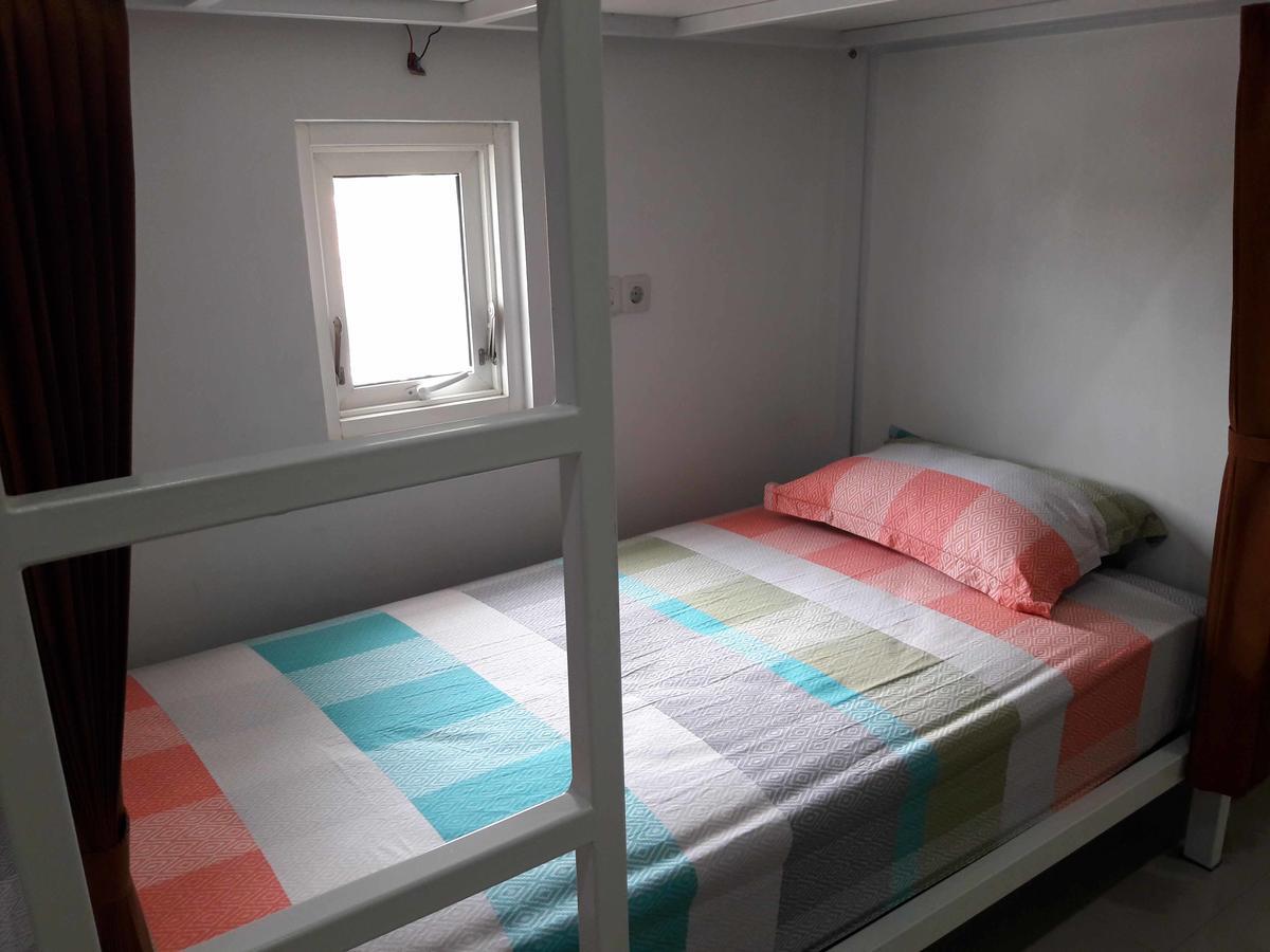 Huize Jon Hostel Malang Zewnętrze zdjęcie