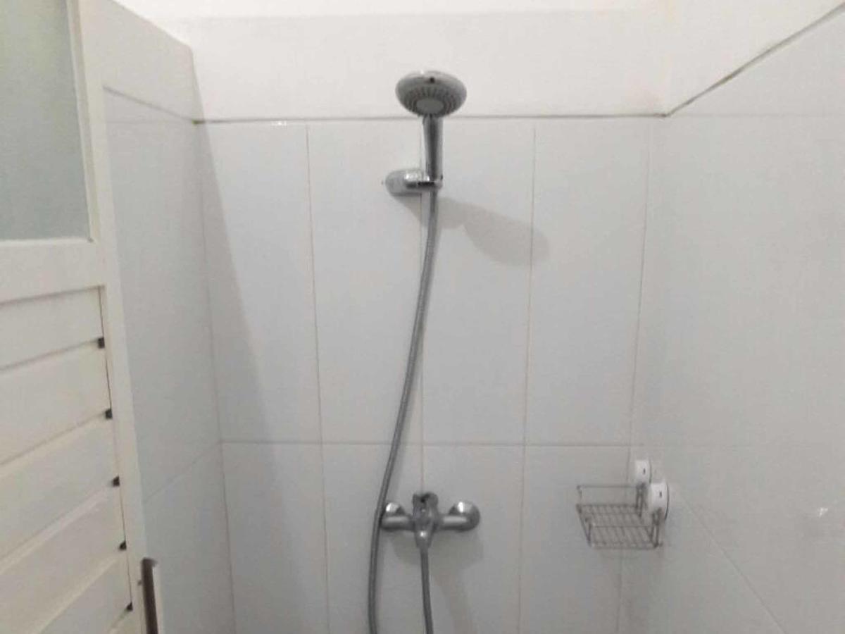 Huize Jon Hostel Malang Zewnętrze zdjęcie